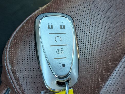 Used 2018 Chevrolet Traverse High Country AWD/4WD image 23