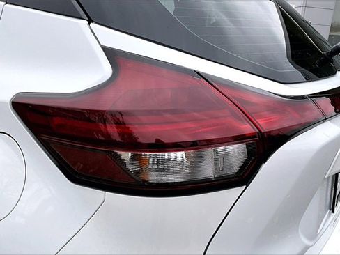 Certified 2024 Nissan Kicks S image 20