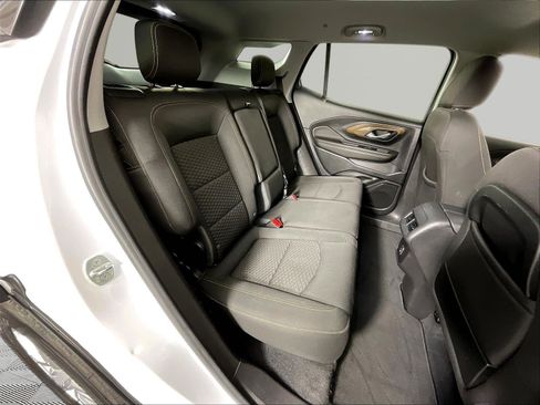 Used 2020 GMC Terrain SLE w/ Driver Convenience Package AWD/4WD image 24