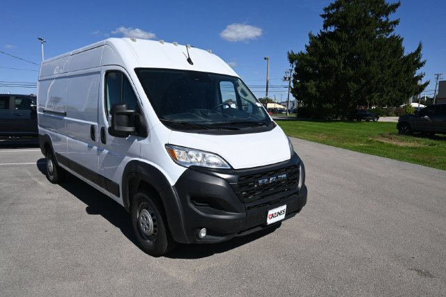 Used 2025 RAM ProMaster 2500 w/ Convenience Group FWD image 7