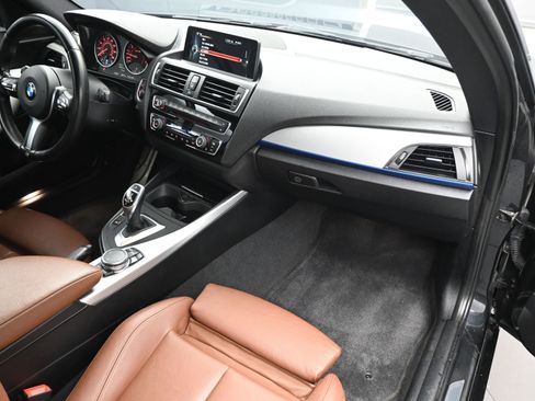 Used 2016 BMW M235i Coupe image 10