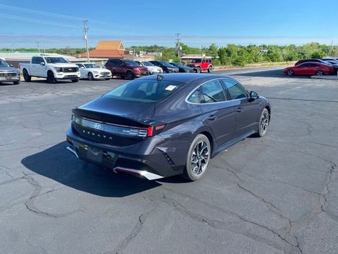 Used 2025 Hyundai Sonata SEL FWD image 5