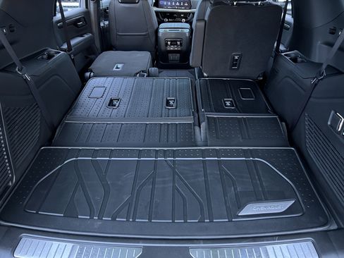 New 2026 Chevrolet Tahoe High Country image 21