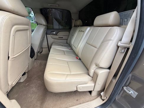 Used 2012 Chevrolet Silverado 2500 LTZ w/ LTZ Plus Package AWD/4WD image 14