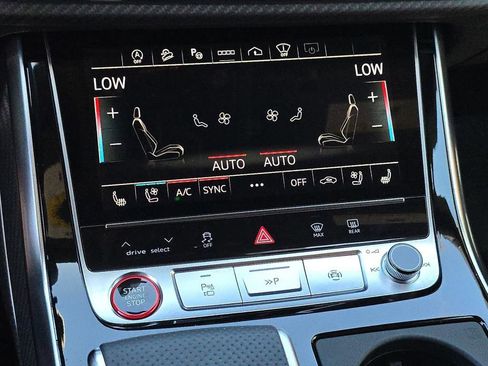 Used 2024 Audi RS Q8 AWD/4WD image 30