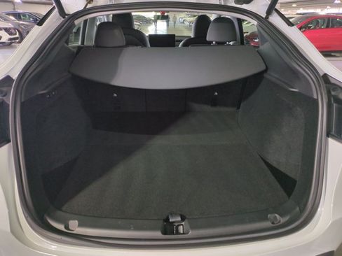 Used 2023 Tesla Model Y Long Range AWD/4WD image 6