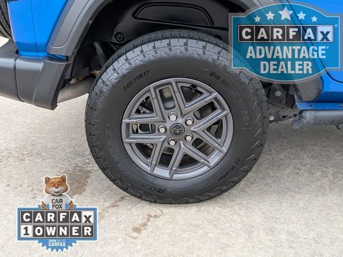 Used 2024 Jeep Wrangler Unlimited Sport AWD/4WD image 4