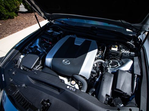 Used 2022 Lexus IS 350 F Sport RWD image 33