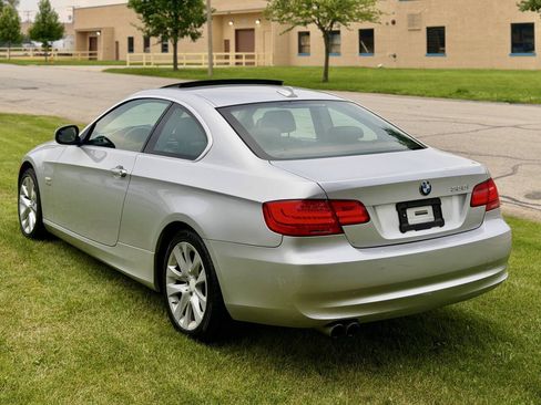 Used 2011 BMW 328i xDrive Coupe AWD/4WD image 6