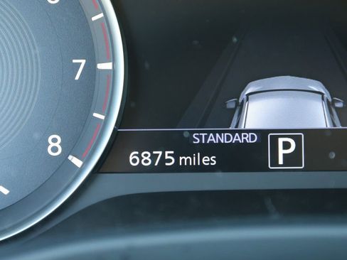 Certified 2025 INFINITI QX50 Pure AWD/4WD image 39
