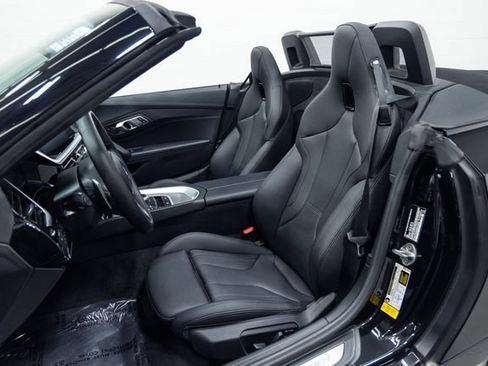 Used 2022 BMW Z4 M40i RWD image 20