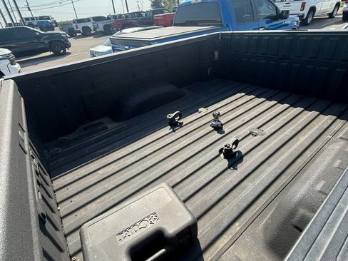 Used 2024 GMC Sierra 2500 AT4 w/ Technology Package AWD/4WD image 8