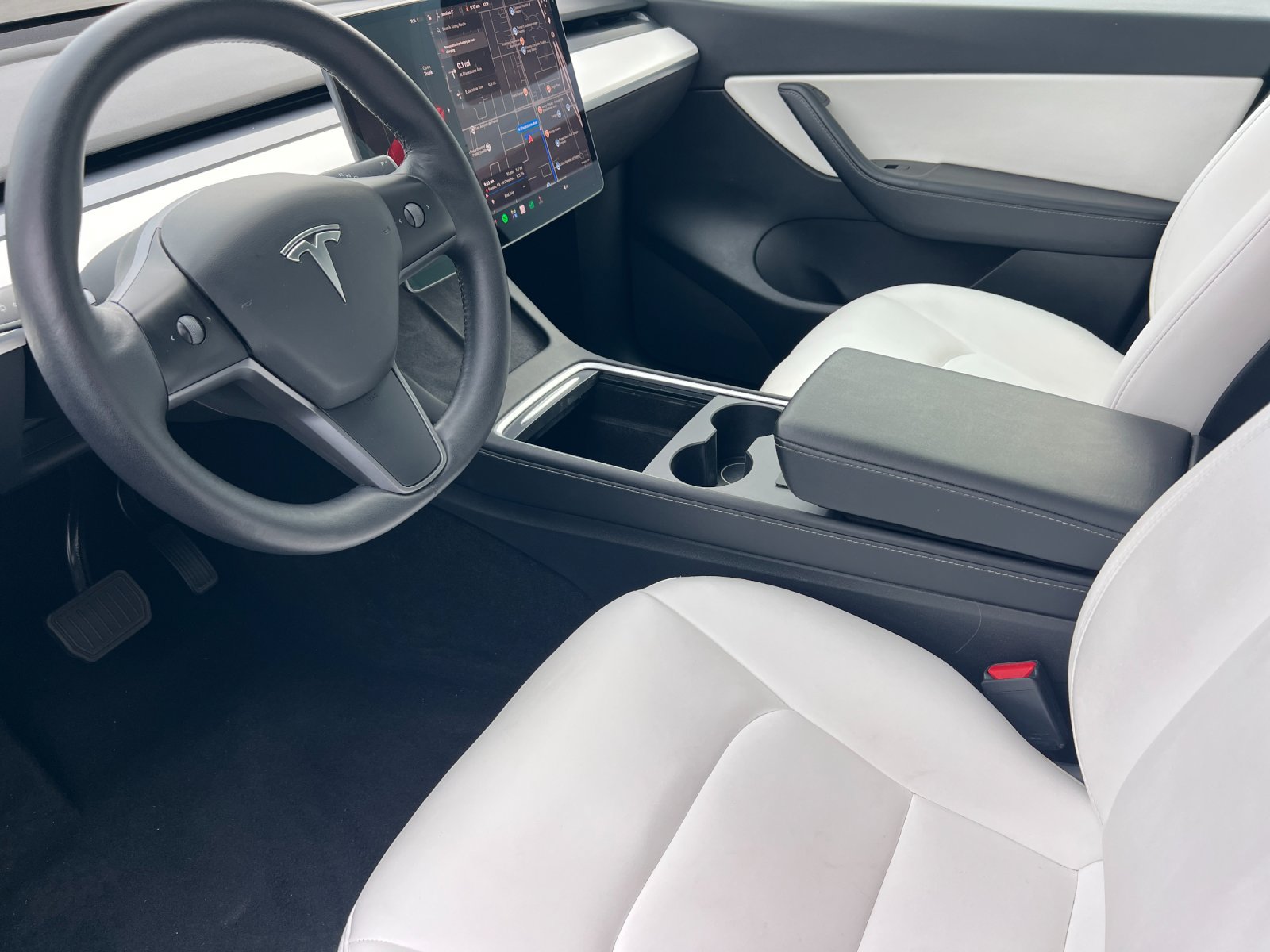 Used 2022 Tesla Model Y Long Range AWD/4WD image 10