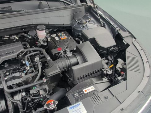 Used 2025 Hyundai Kona SEL FWD image 11