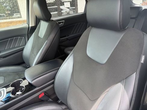 Used 2018 Ford Edge Sport w/ Equipment Group 401A AWD/4WD image 3