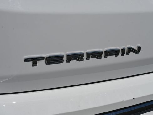 Used 2024 GMC Terrain Denali w/ Denali Premium Package AWD/4WD image 22