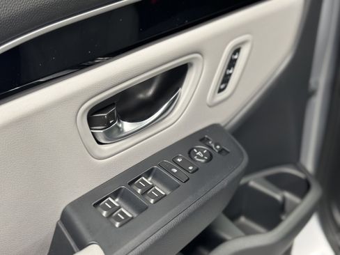 New 2025 Honda Pilot EX-L image 9