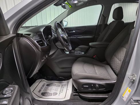 Used 2019 Chevrolet Equinox LT FWD image 9