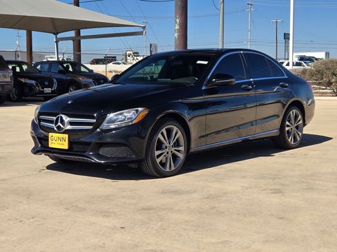 Used 2018 Mercedes-Benz C 300 4MATIC Sedan image 7