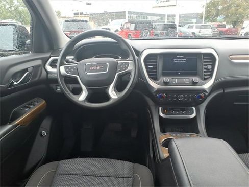 Used 2021 GMC Acadia SLE w/ Driver Convenience Package image 11
