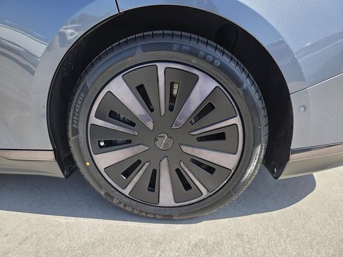 Used 2025 Lucid Air Pure RWD image 27