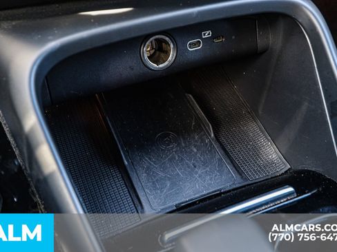 Used 2022 Volvo XC40 P8 Recharge Ultimate image 47