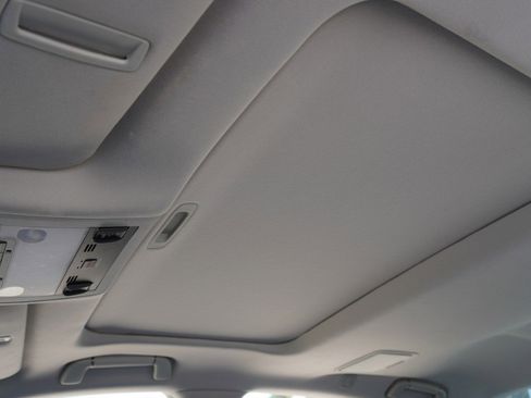 Used 2017 Lexus LS 460 w/ Comfort Package image 28