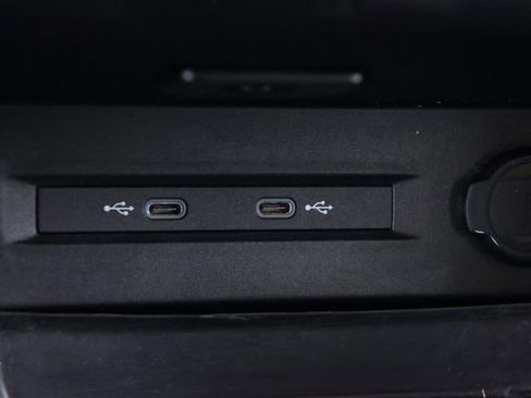 Certified 2024 Volkswagen Taos SE AWD/4WD image 16