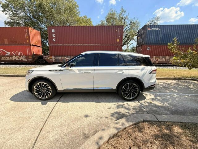 Used 2020 Lincoln Aviator Reserve w/ Equipment Group 202A AWD/4WD image 2