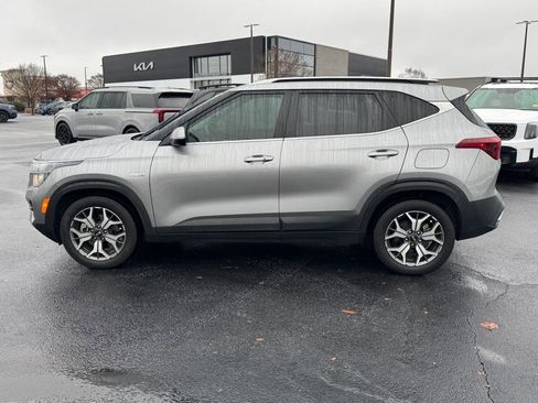 Used 2021 Kia Seltos EX image 6