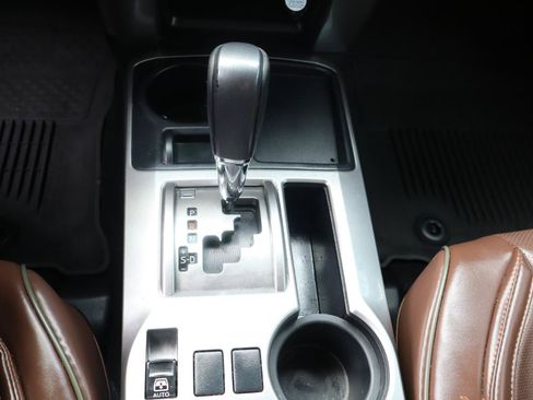 Used 2014 Toyota 4Runner SR5 RWD image 26