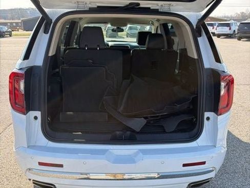 Used 2023 GMC Acadia Denali image 12