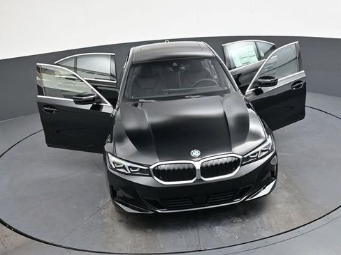 New 2026 BMW 330i xDrive Sedan w/ Convenience Package image 39