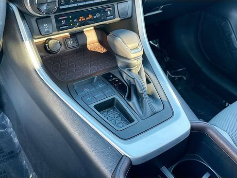 Used 2023 Toyota RAV4 Limited image 16