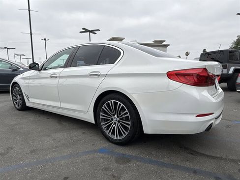 Used 2018 BMW 530i RWD image 4