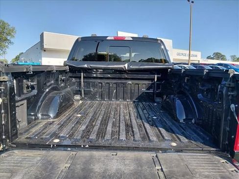Used 2022 Ford F150 Lariat w/ Equipment Group 502A High AWD/4WD image 15