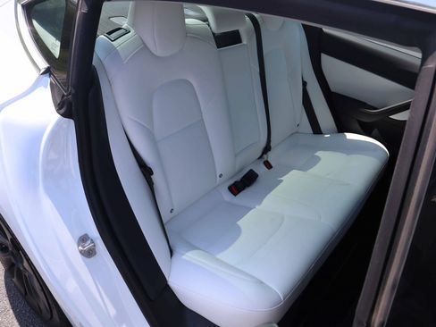 Used 2018 Tesla Model 3 Long Range AWD/4WD image 4