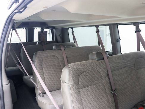 Used 2019 Chevrolet Express 3500 LS RWD image 13