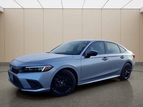 Used 2024 Honda Civic Sport image 2