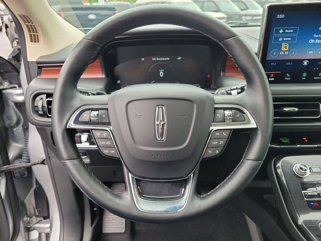 Certified 2023 Lincoln Nautilus Reserve w/ Luxury Package AWD/4WD image 23