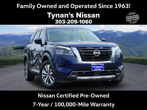 Used 2025 Nissan Pathfinder SL AWD/4WD image 1