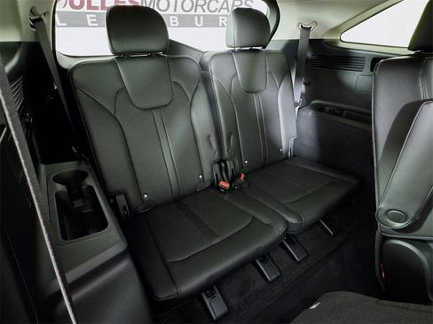 Used 2025 Kia Sorento SX image 28