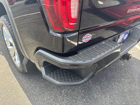 Used 2019 GMC Sierra 1500 Denali w/ Denali Ultimate Package AWD/4WD image 11
