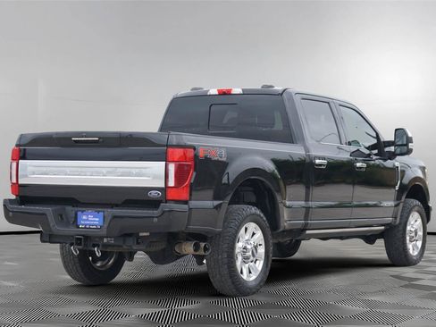 Certified 2020 Ford F250 Platinum w/ FX4 Off-Road Package AWD/4WD image 5