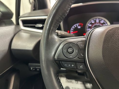 Used 2022 Toyota Corolla SE image 29