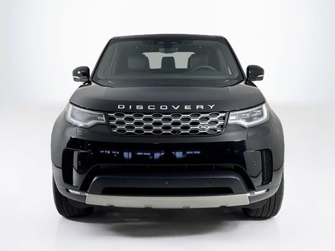 Used 2025 Land Rover Discovery S AWD/4WD image 8
