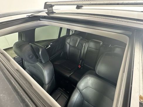 Used 2016 Mercedes-Benz GL 550 4MATIC image 23