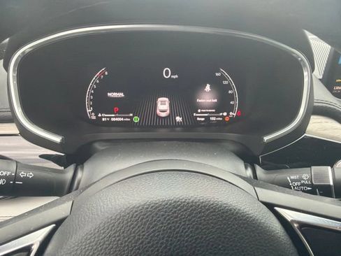 Used 2022 Acura MDX SH-AWD w/ Advance Package image 2