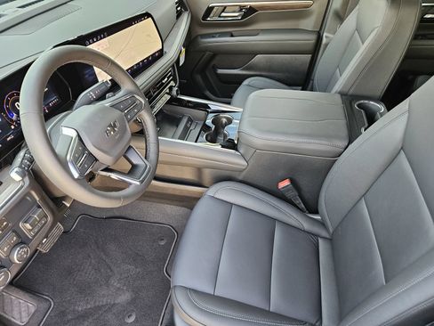 New 2026 Chevrolet Tahoe Z71 w/ Comfort Package AWD/4WD image 15