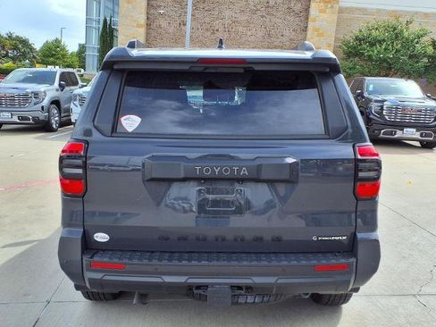 Used 2025 Toyota 4Runner TRD Off-Road Premium w/ Tow Technology Package AWD/4WD image 23